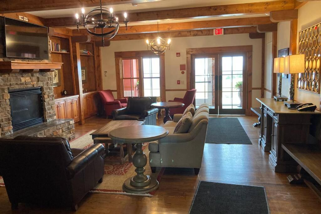 'The Treehouse' At Snowshoe - Village & Slope View Extérieur photo